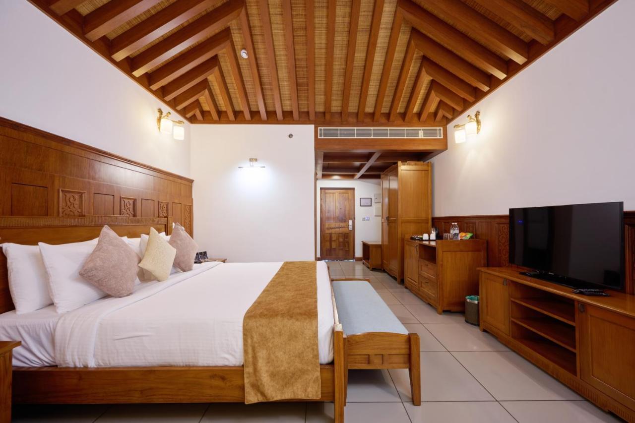 Gokulam Grand Resort & Spa, Kumarakom Exterior foto