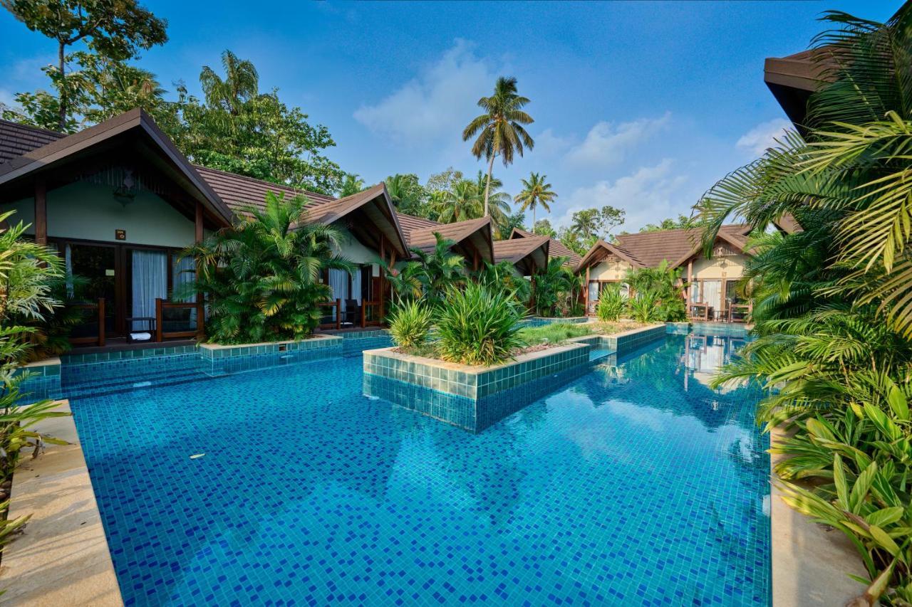 Gokulam Grand Resort & Spa, Kumarakom Exterior foto