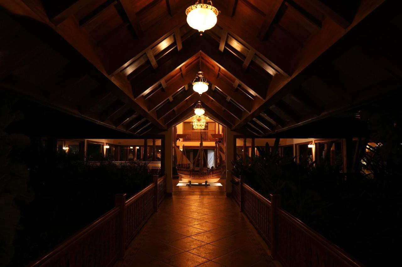 Gokulam Grand Resort & Spa, Kumarakom Exterior foto